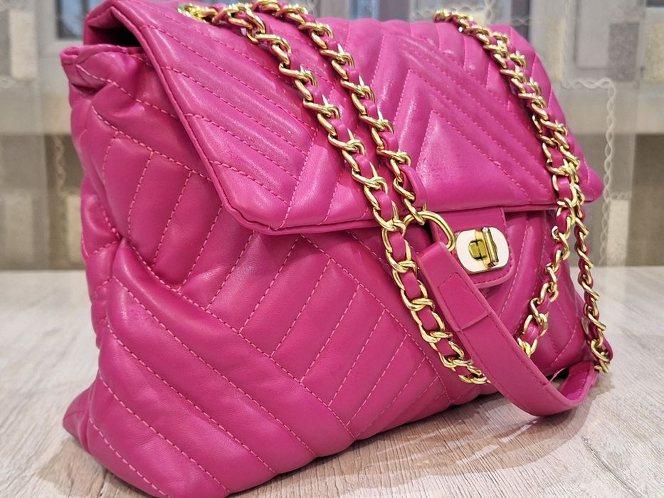 Женская сумка розовая