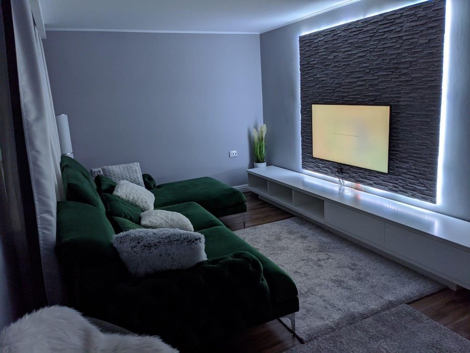 Apartament 3 camere decomandat modern