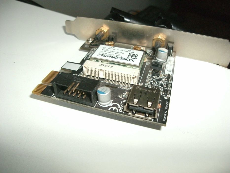 Wi-fi адаптер для ПК Gigabyte GC-WB300D