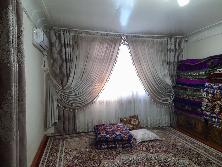 Zamonaviy hovli (hamma sharoiti bor) sotiladi