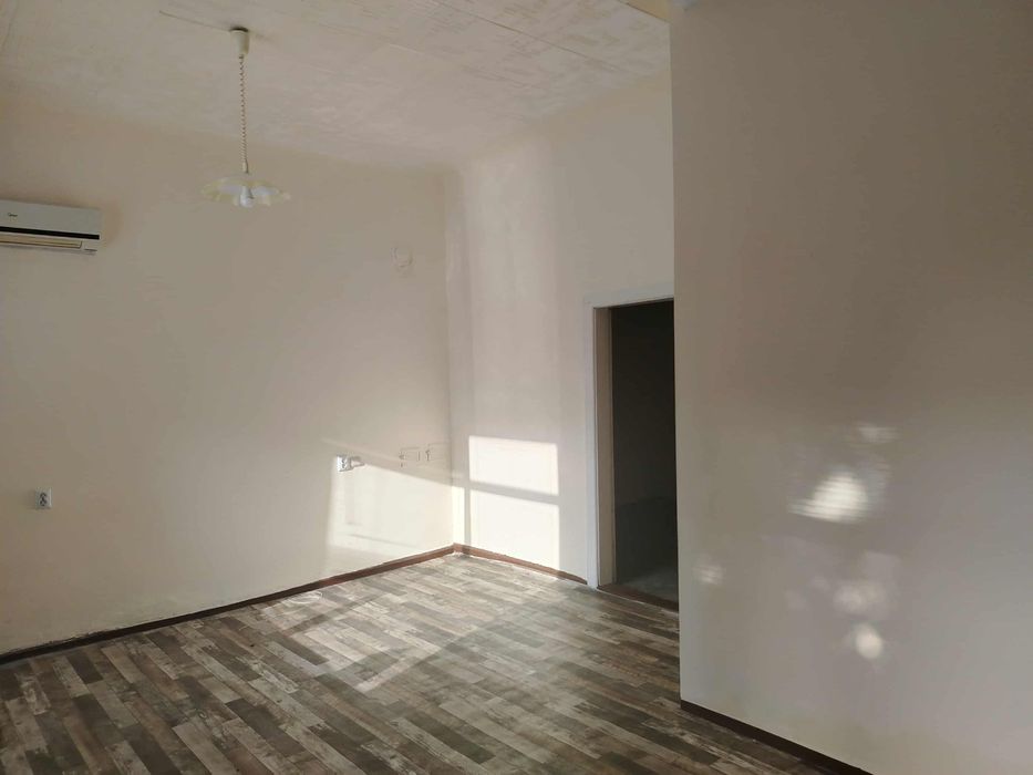 Дава се под наем Офис в с. Аспарухово, Област Варна - 45 кв.м за 306 € - Снимка #1