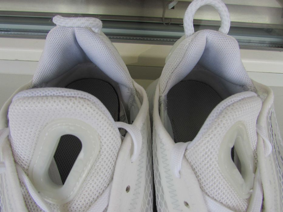 Маратонки Nike Air Max 2090
