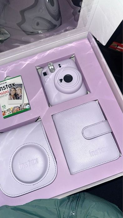 Камера instax mini 12