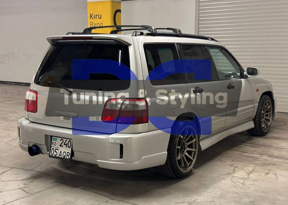 Крылья Бампер Субару Форестер 97-02г