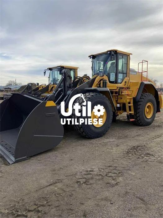dezmembrare buldoexcavator volvo bl71 bl61 bl70 + piese volvo