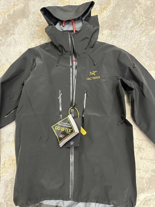 Ветровка arcteryx