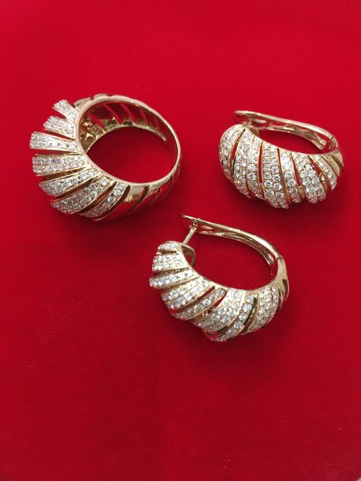 Брилианты кольцо серьги комплект