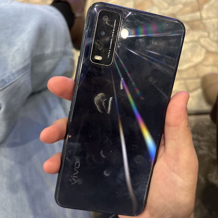 Телефон VivoV2027