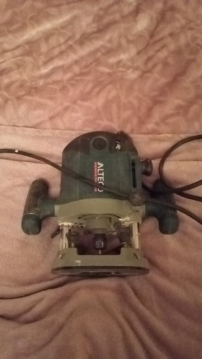 Продам фрезер Alteko