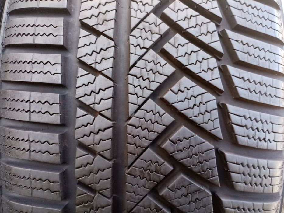 Anvelope de iarnă 205 40 18 Continental Dot 2021