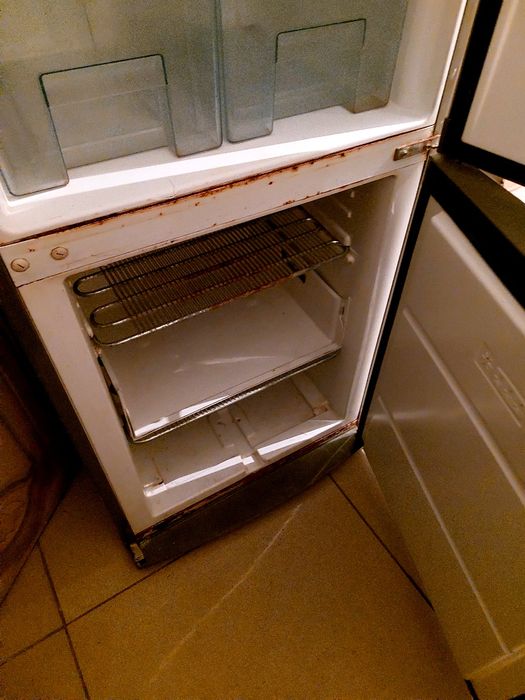 Холодильник продам