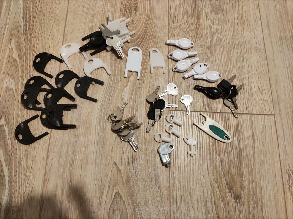 Продаю ключи на диспенсеры