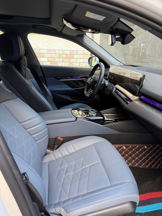 BMW I5 35L 2024 yil full dop opsiya