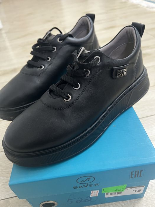 Кожаные ботинки 38