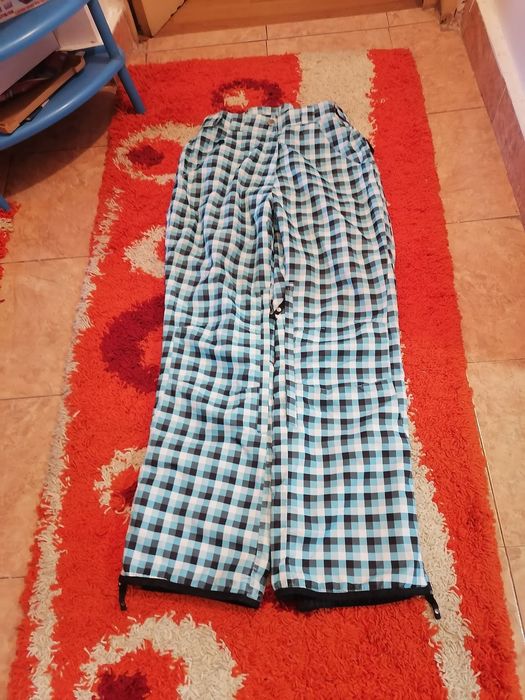 Pantaloni ski (mărimea M)