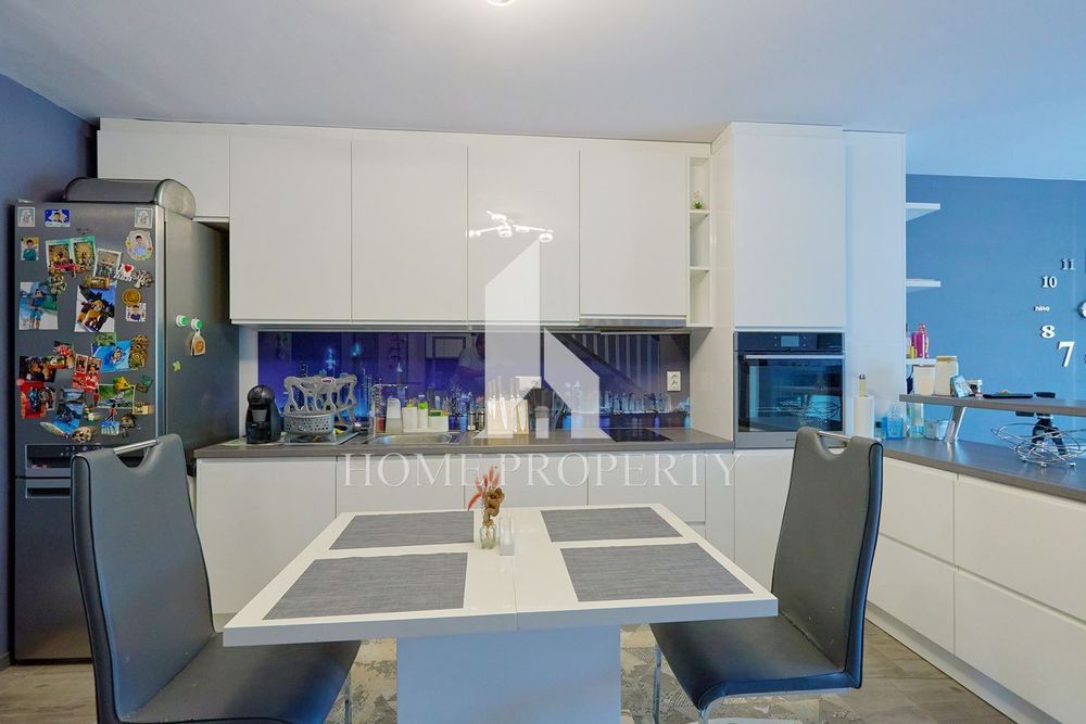 Дава се под наем Тристаен апартамент в София, Павлово - 130 кв.м за 950 € - Снимка #3