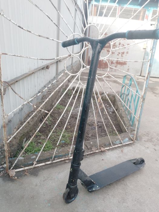 Продам трюкавой самокат б/у