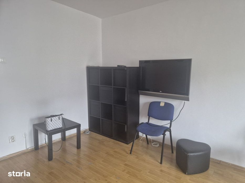 Apartament 3 camere zona Calea Calarasilor