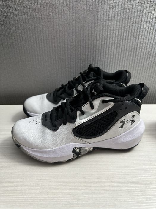 Продам кроссовки