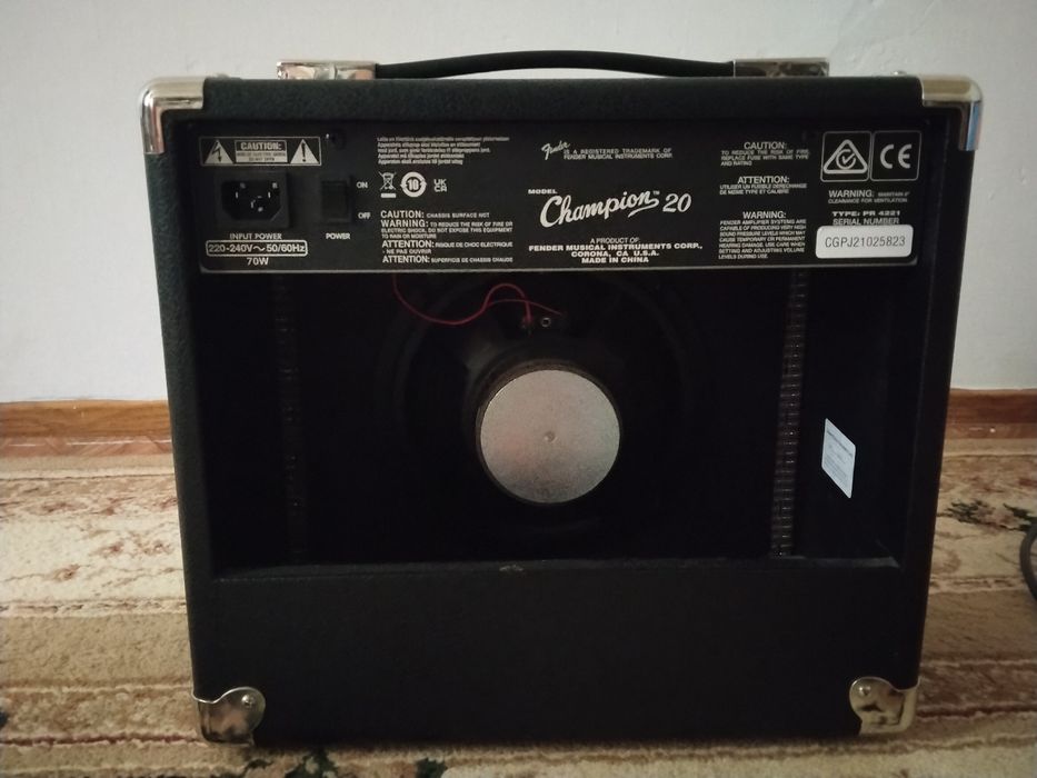Комбоусилитель Fender Champion 20