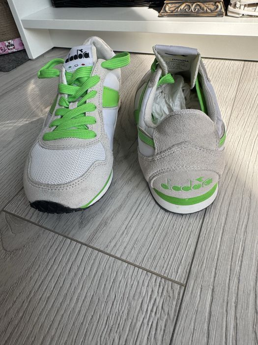 Кроссовки диадора новые