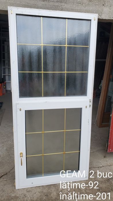 Geamuri lemn masiv și termopan PVC