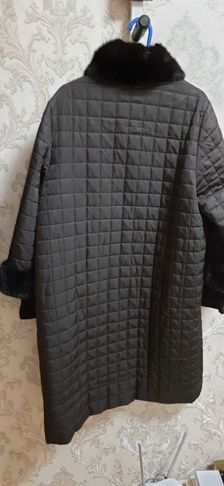 Продам зимнее женское пальто размер 54