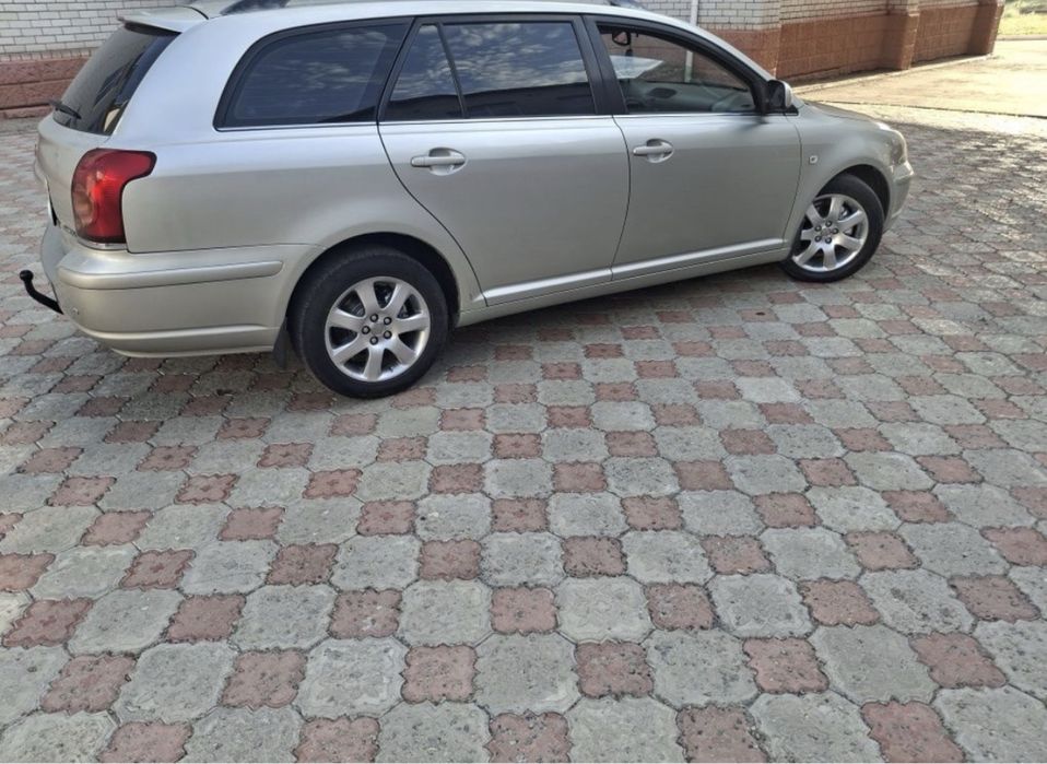 Тойота Авенсис  05г. универсал