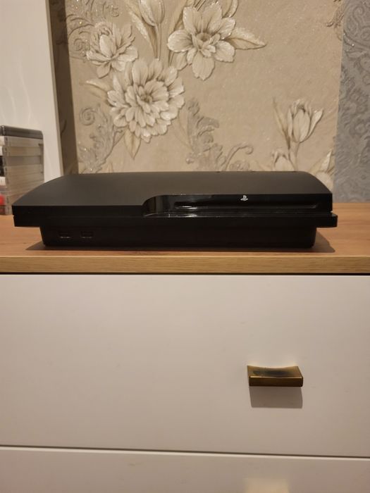 PlayStation3 в норсальном состоянии + диски