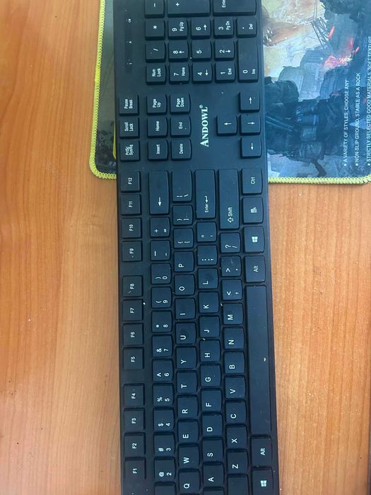 Calculator + unitate + maouse + maousepad!