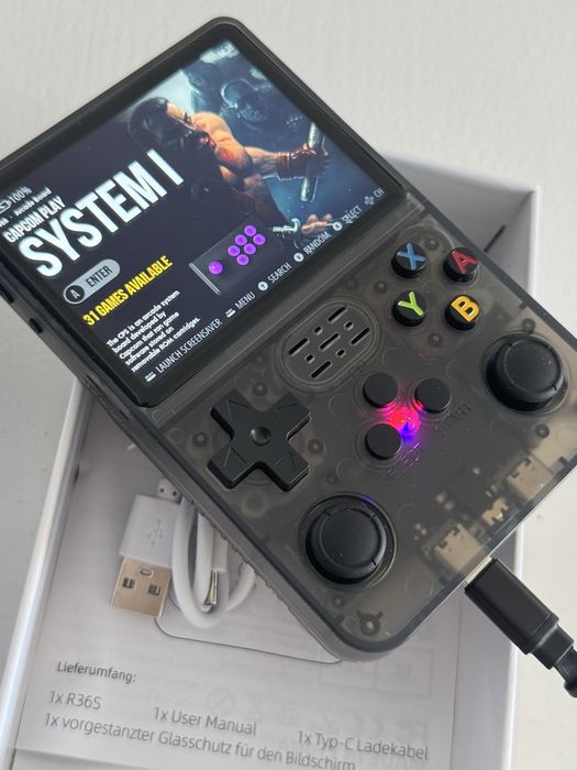 Consola retro portabila R36S 64GB cu jocuri