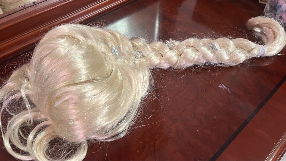 Продам волосы карнавальные