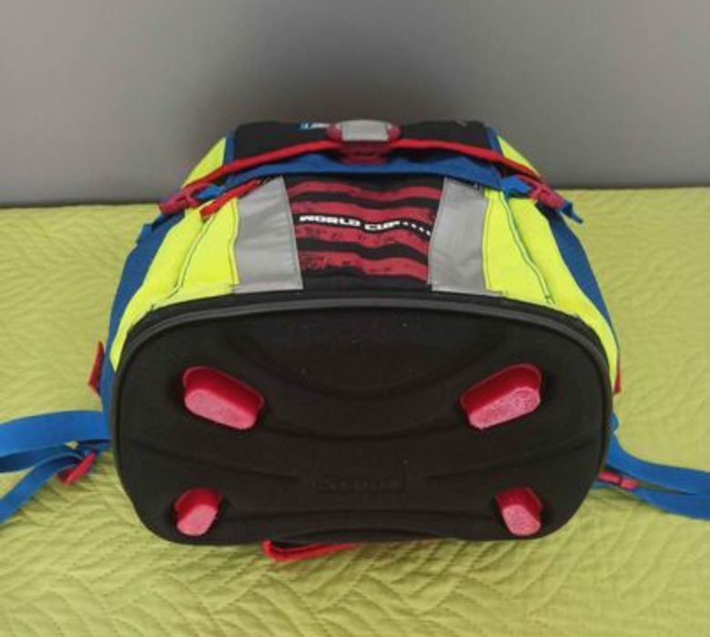 Маркова ортопедична ученичка раница Scout с твърд гръб