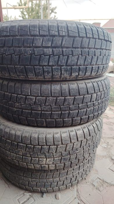 Срочно продам зимнюю резину
