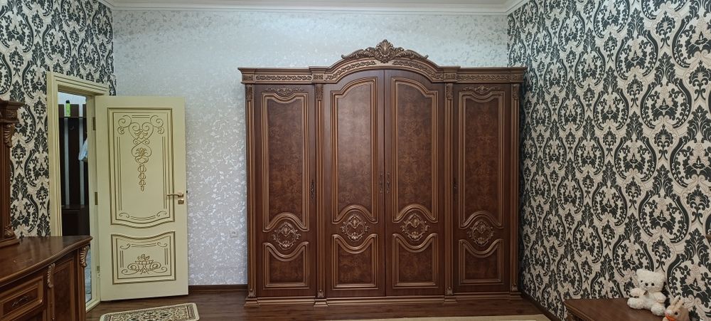 Бульвар 101м2; 3-эт срочно продаётся квартира.