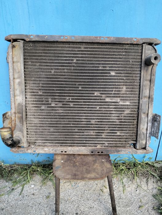 Продам радиатор медный.