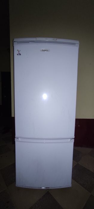 Холодильник арзон нархда сотилади