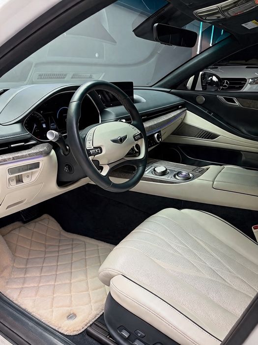 Genesis     G80