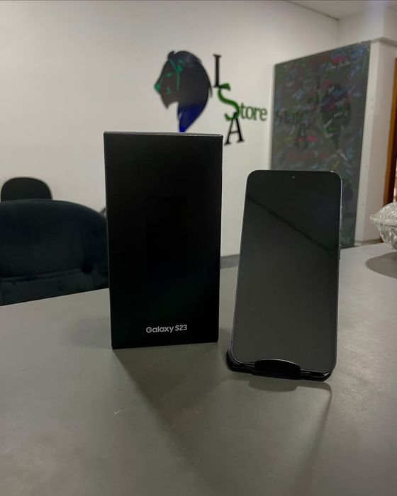 samsung S23 8/128Gb