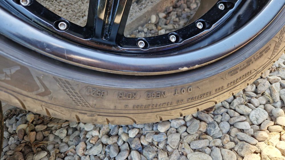 BMW  спорт пакет 19 цола 255/35/19 8,5J и 9,5J ET35 5×120