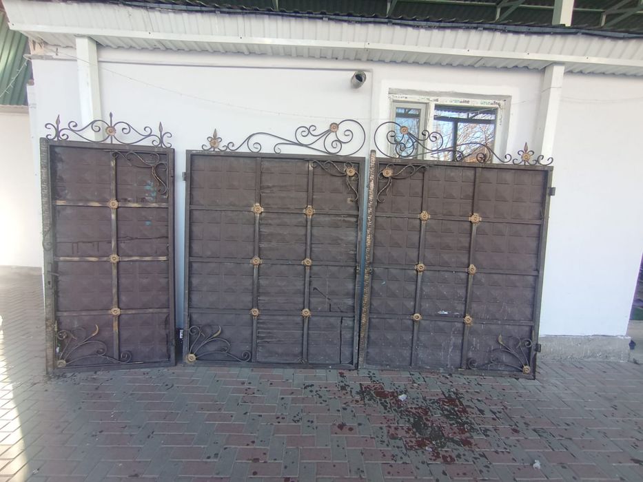 Ворота с калиткой.