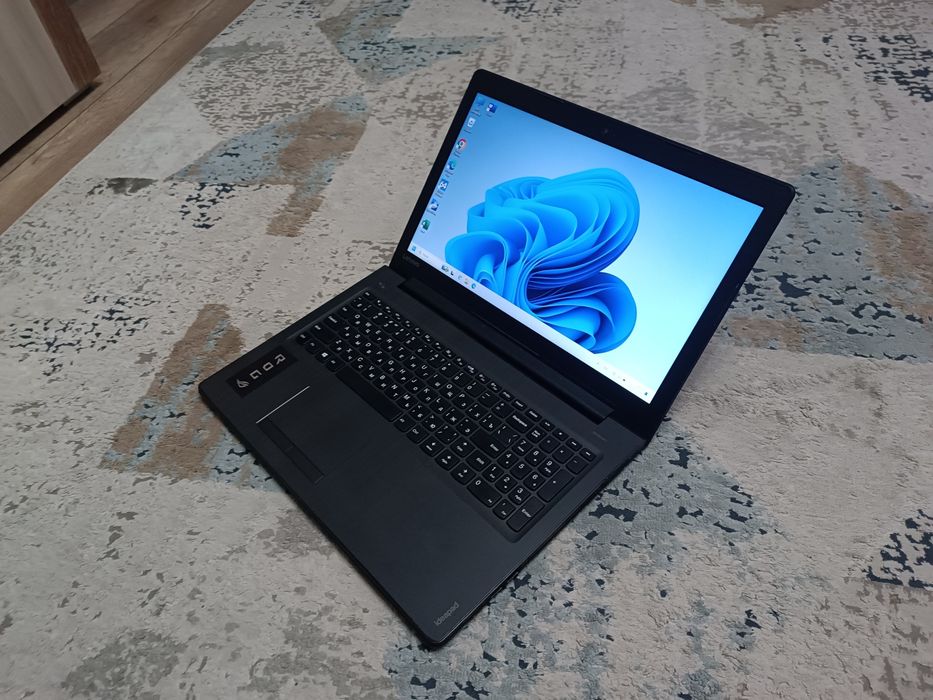 Мощный с SSD ноутбук Lenovo