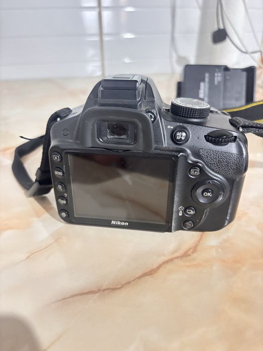 Nikon d3200 cu obiectiv 18-55