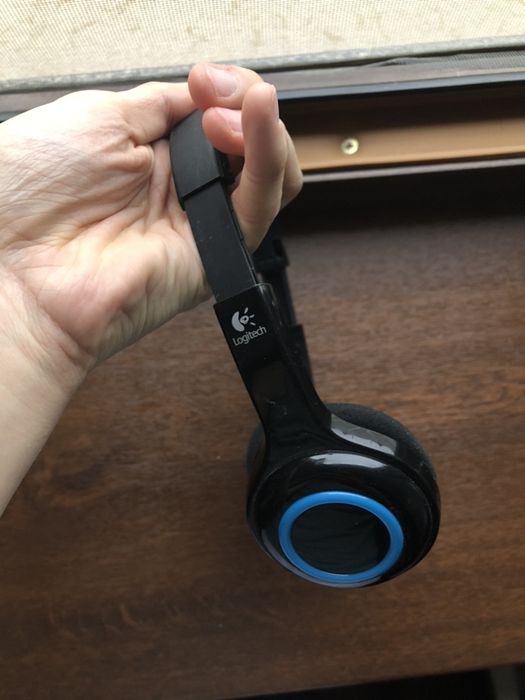 Продам Беспроводные Наушники Logitech H600