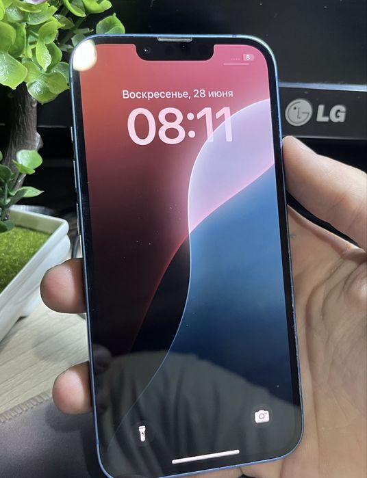 В продаже iphone 13