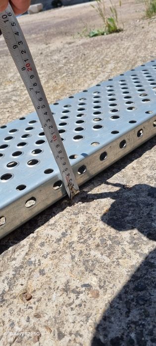 Scari zincate pe comanda și rigole de rezistenta