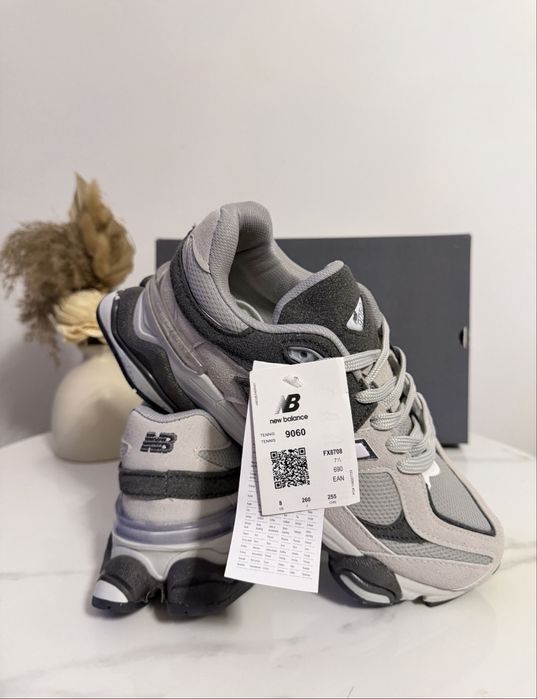 New balance 9060 marimea 42