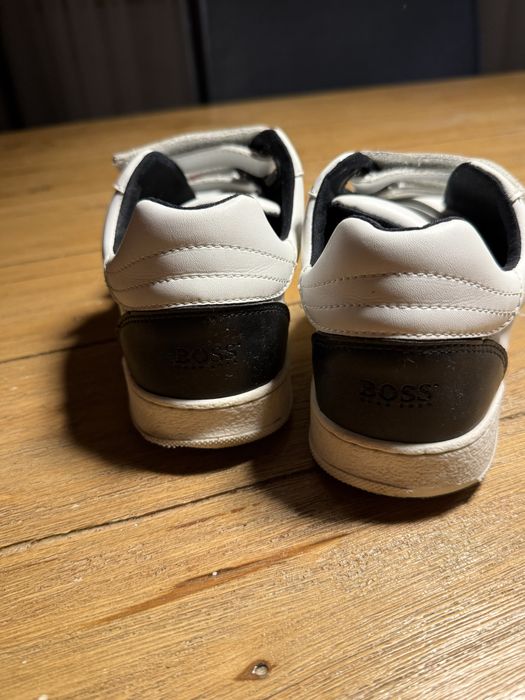 Hugo boss 33номер 29лв