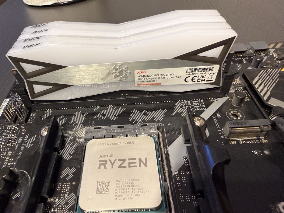 Kit Gaming Ryzen 7 5700X + Asus TUF X470 + 48GB RAM