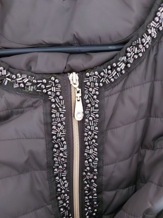 Geacă damă mărimea 44 elegantă mărgeluțe primăvară,toamna